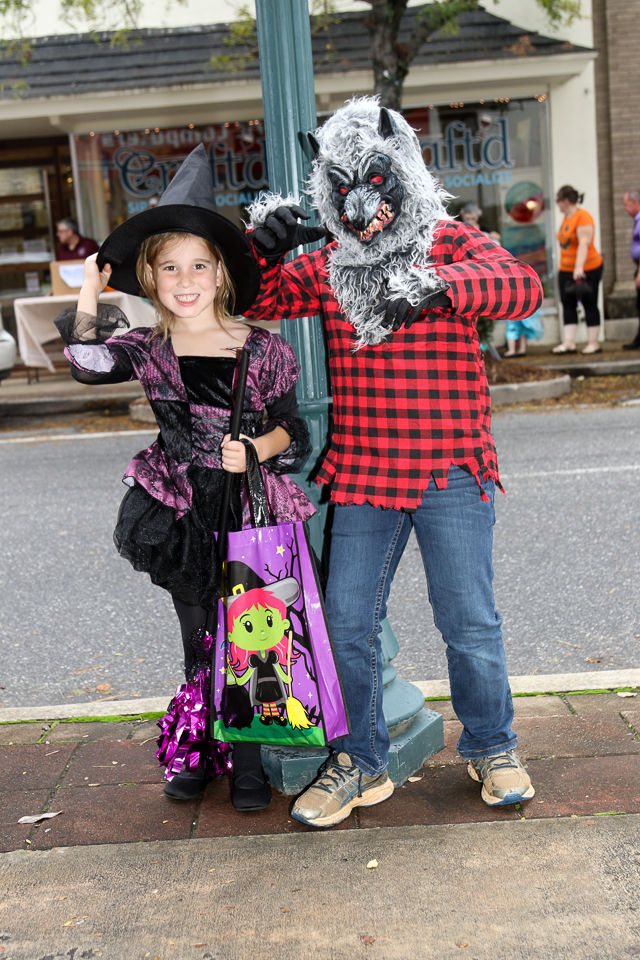 Halloween Trick or Treat Downtown Morganton 2019-9413.JPG